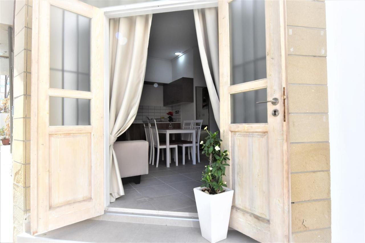Gregorys Holiday Apartment لارنكا المظهر الخارجي الصورة
