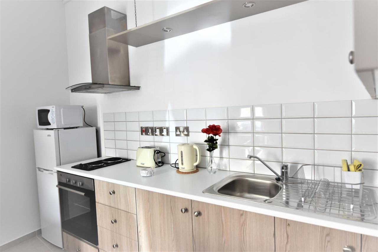 Gregorys Holiday Apartment لارنكا المظهر الخارجي الصورة