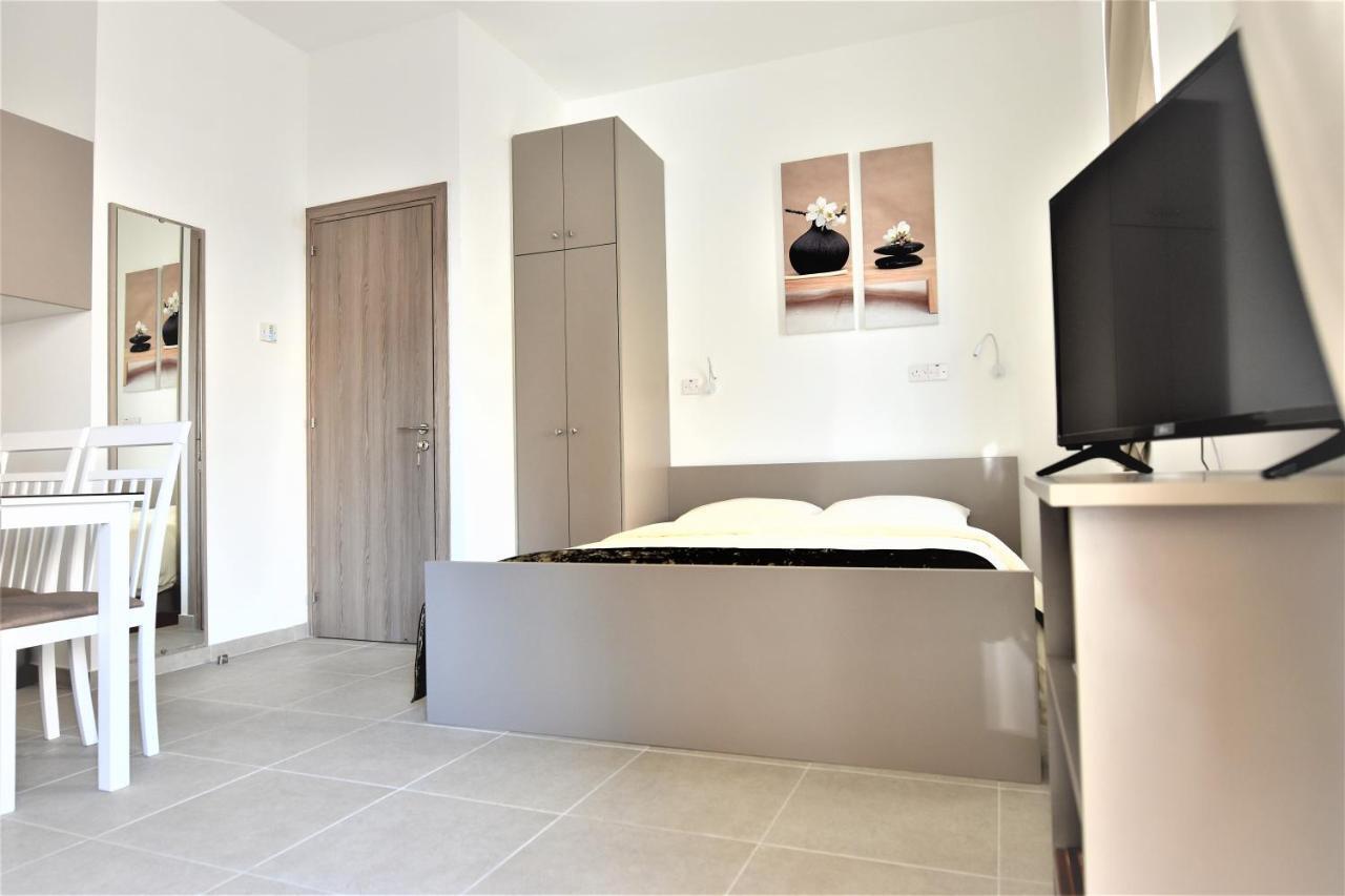 Gregorys Holiday Apartment لارنكا المظهر الخارجي الصورة