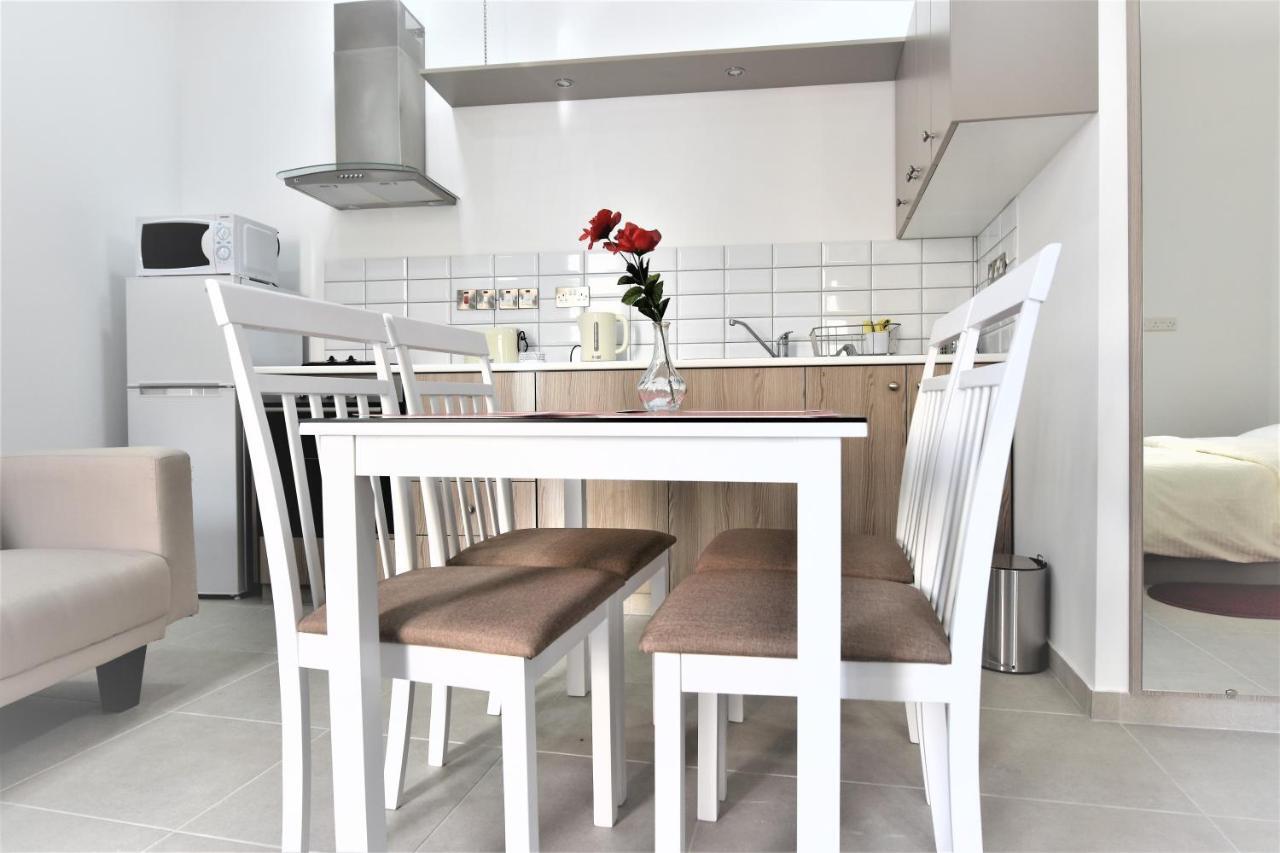 Gregorys Holiday Apartment لارنكا المظهر الخارجي الصورة